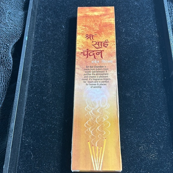 Sri Sai Chandan herbal sticks - Picture 2 of 4